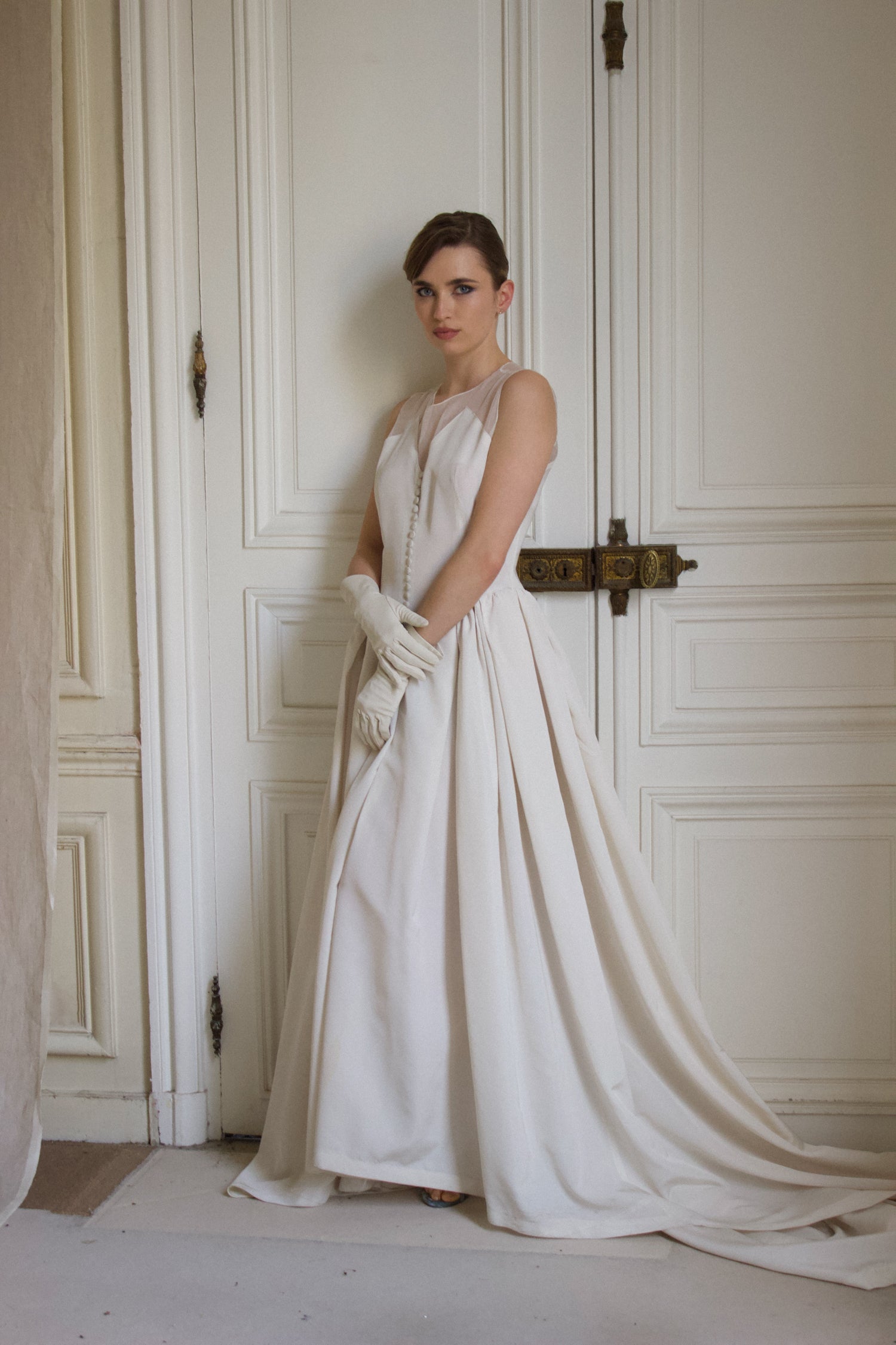 Robes de mariée vintage cérémonie mariage — STUDIO TERRE BLANCHE – Studio  Terre Blanche, image size:1500x2250